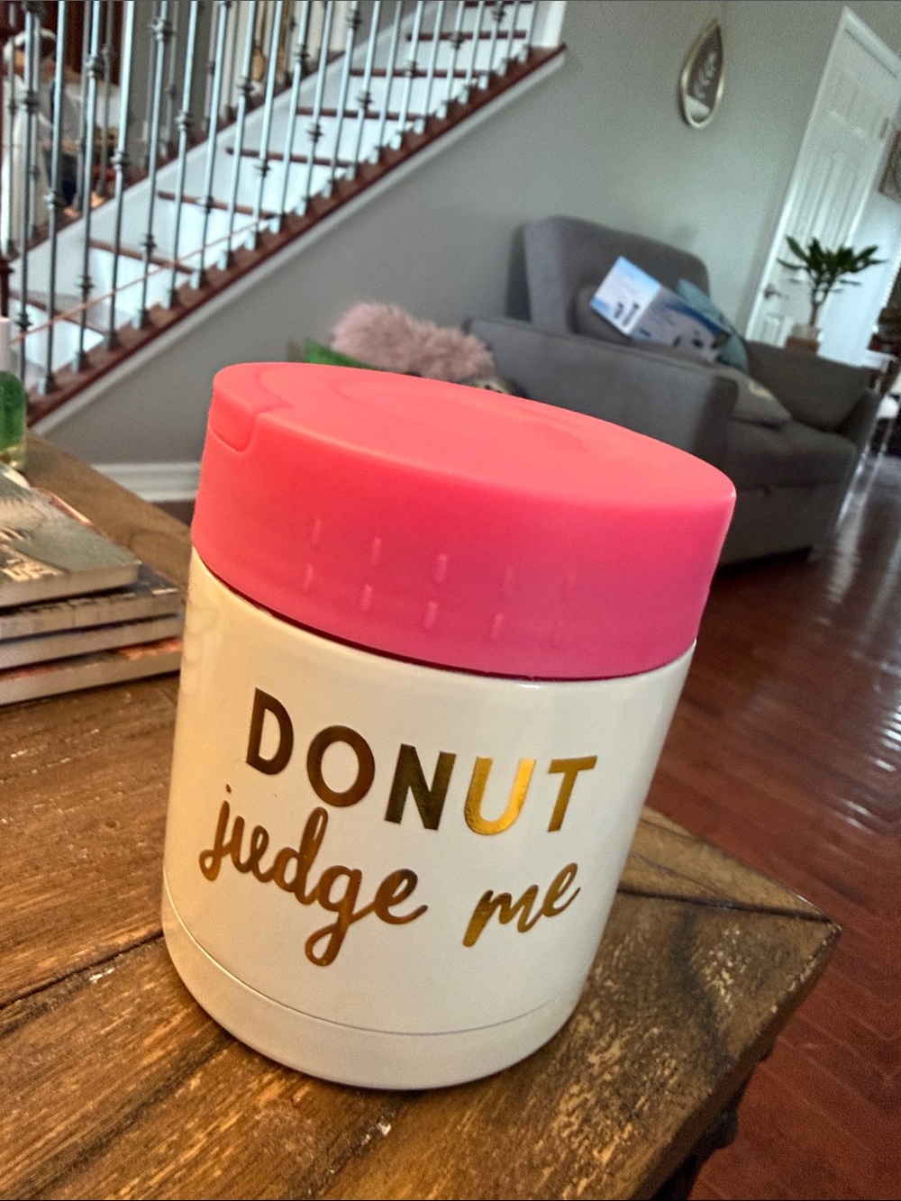 Insulated Food Jar with Pink Lid and White Body - DONUT Design